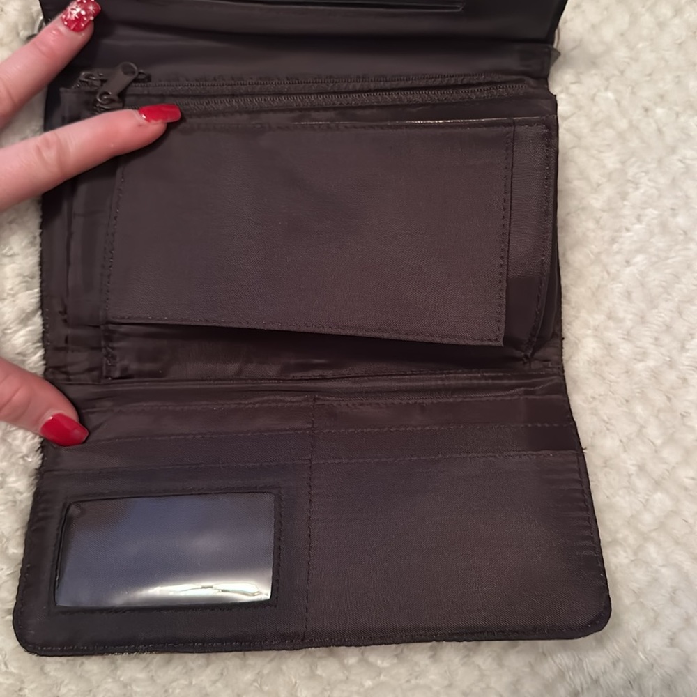 Wallet with strap - Picture 3 of 4
